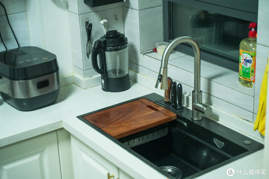 厨房升级篇一:悍高纳米水槽解决了空间小的问题