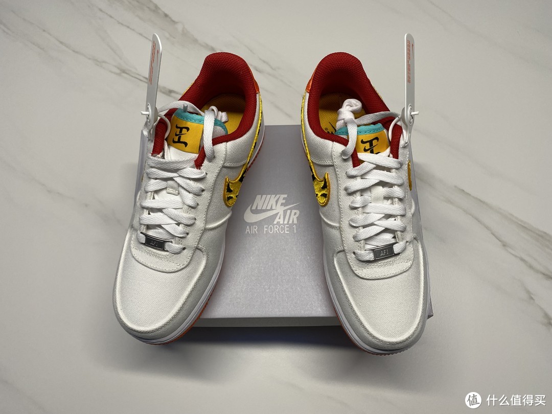 帆布鞋面老虎头刺绣，Nike Air Force 1