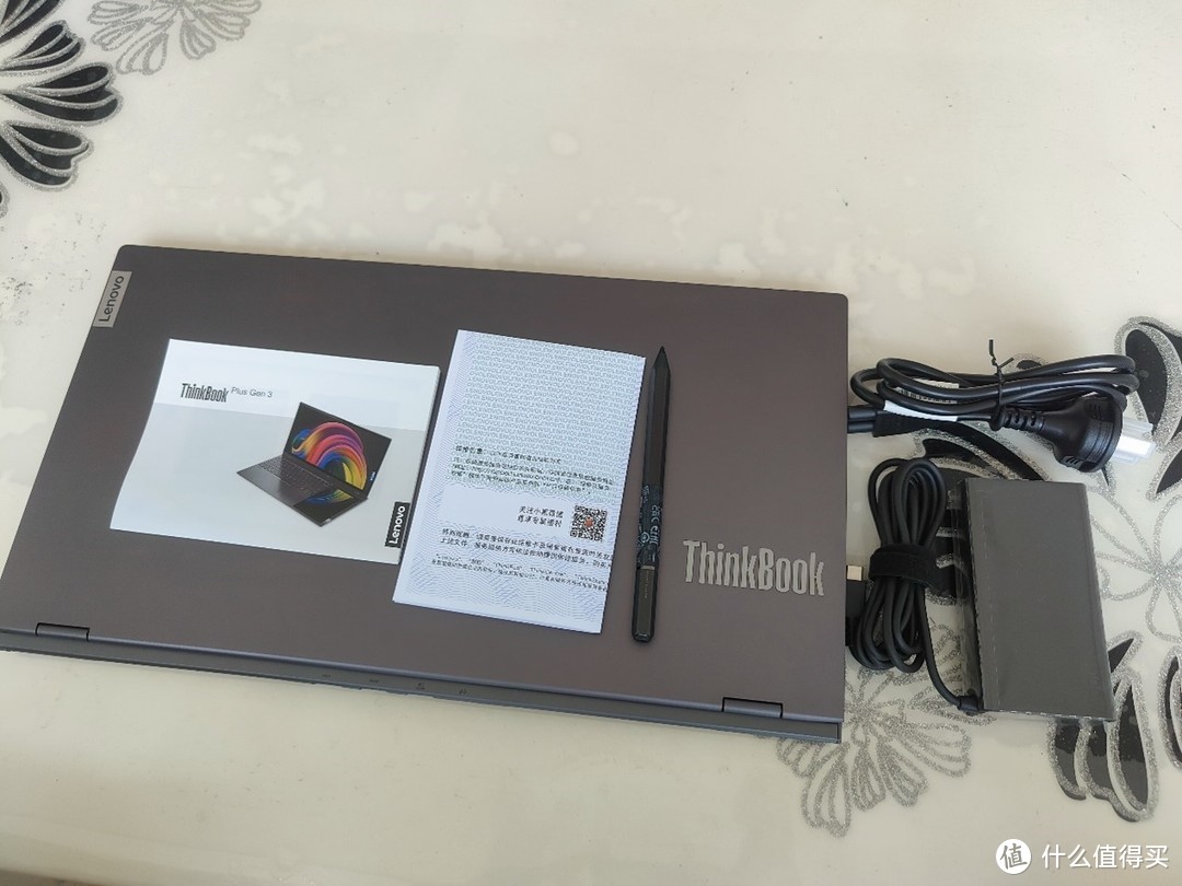 “长脸”的多功能处理神器——ThinkBook Plus 17