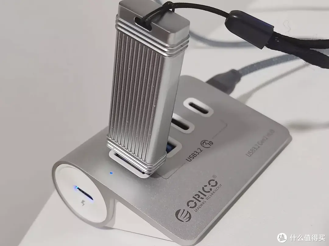出行办公也可随身携带：ORICO USB3.2 Gen2高速集线器体验