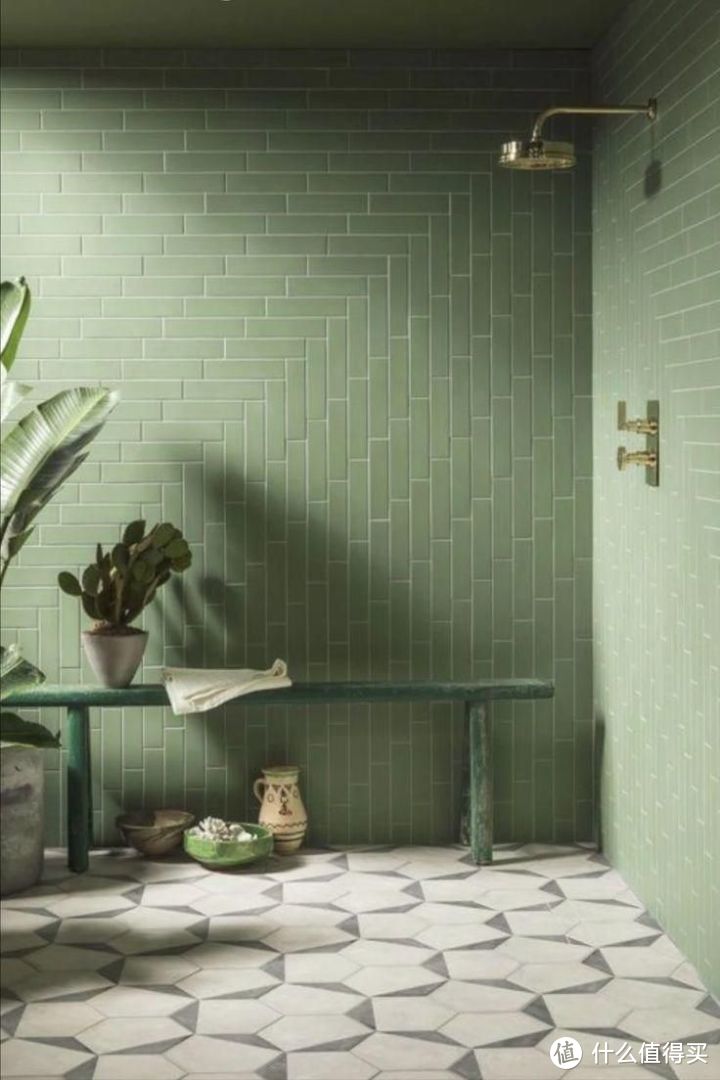 卫生间瓷砖应该怎么选？