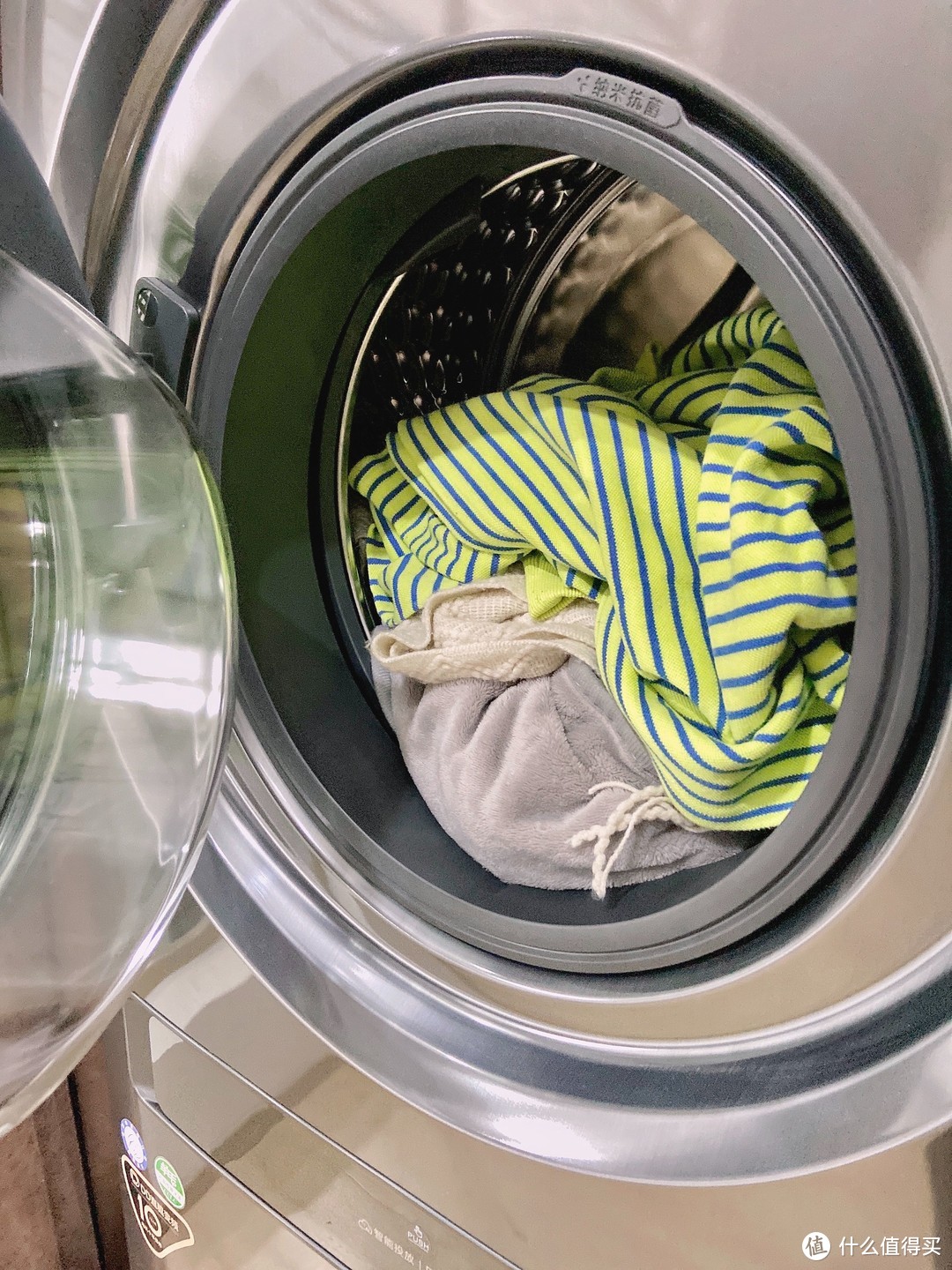 分区洗衣机是黑科技还是噱头？真可以一次搞定全家衣物洗烘？TCL 双子舱 Q10分区洗衣机深度体验