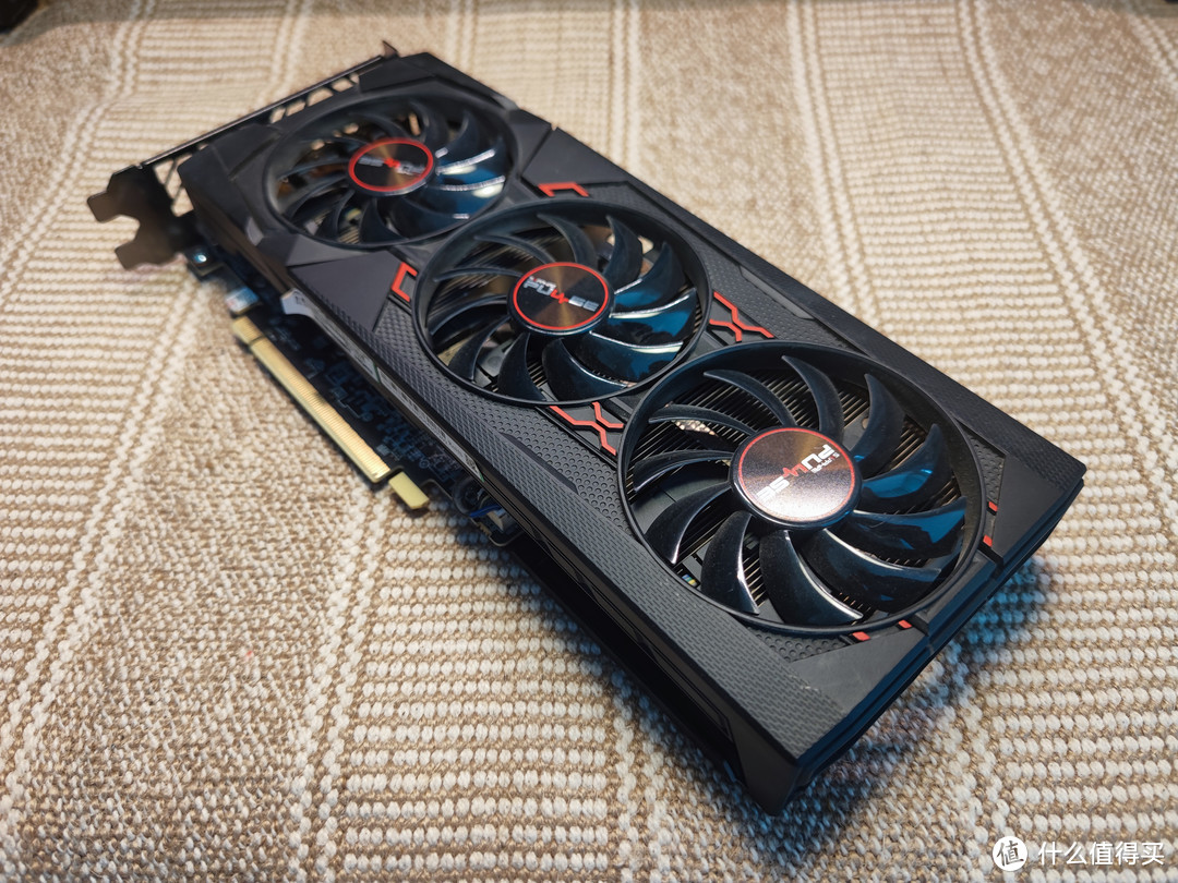 ￥589验票RX5600XT矿渣卡，号称脚踩GTX1660Super是否实至名归？