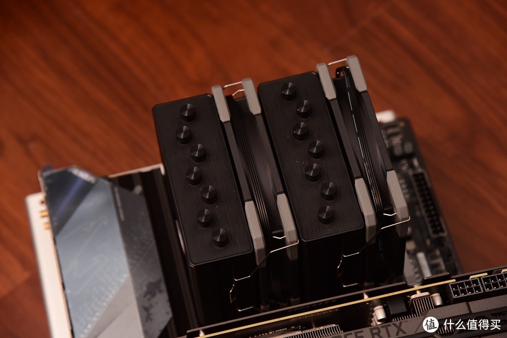 AMD翻身把歌唱!—ZEN4 7600X与技嘉X670E MASTER实测首发！