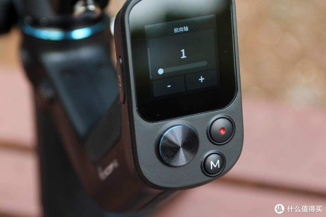 单反、微单、手机、运动相机全兼容，飞宇蝎子Mini稳定器小试
