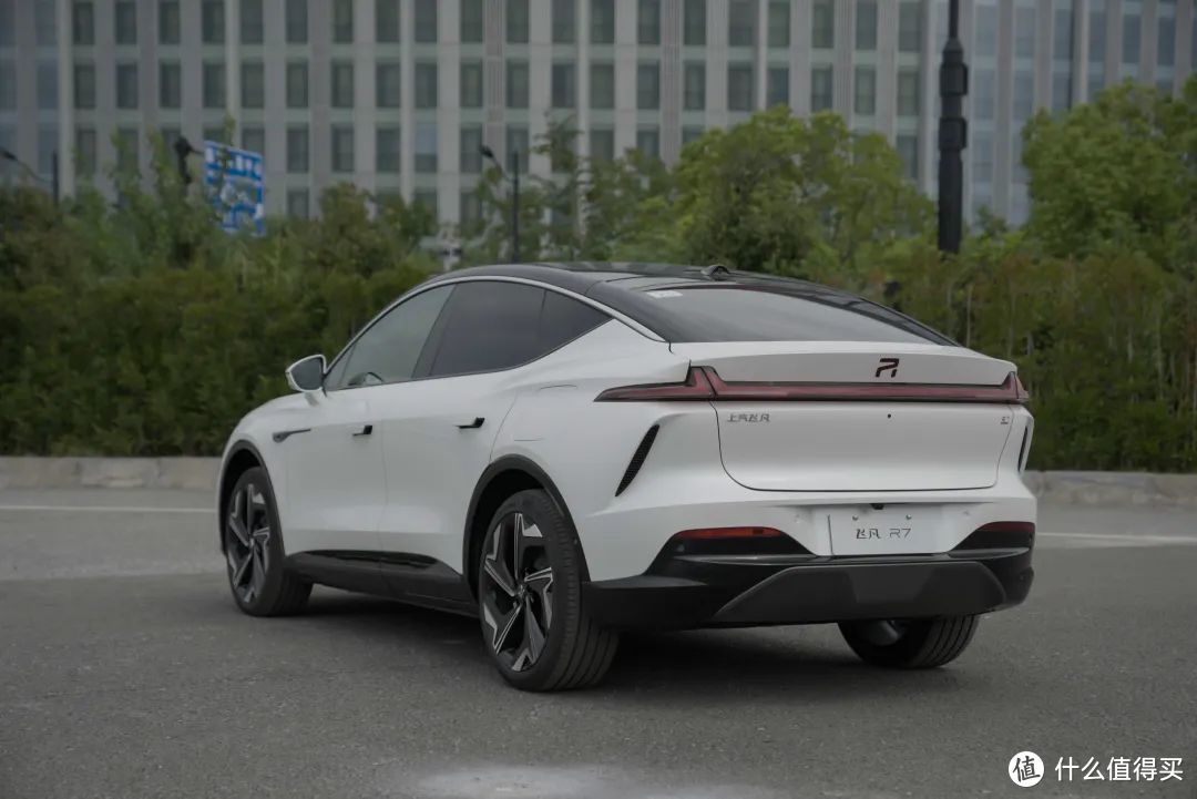 30 万纯电 SUV，飞凡 R7 靠什么出圈？