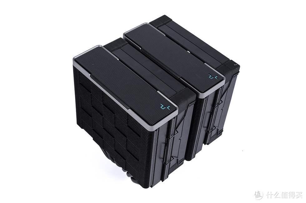 Dark Cube — 九州风神 魔方 CH370 + 冰立方 AK620 暗夜 + DQ850 V3L 全家桶装机展示