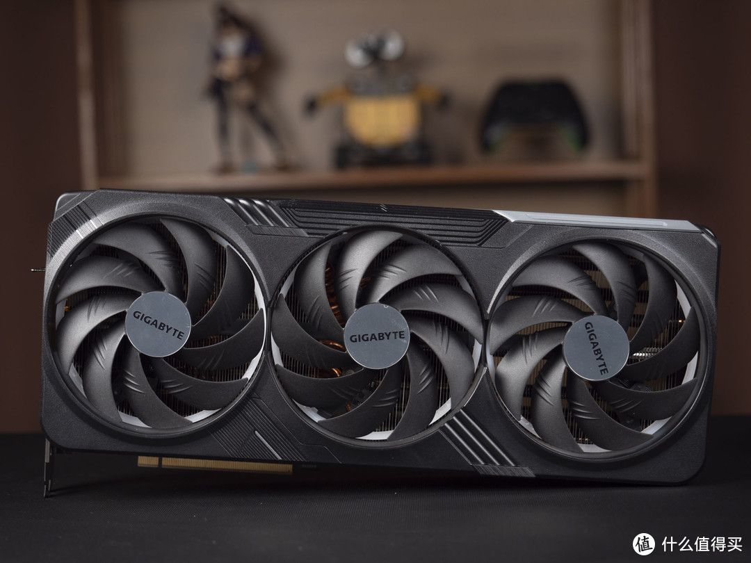 技嘉RTX 4090 GAMING OC 24G魔鹰显卡图赏