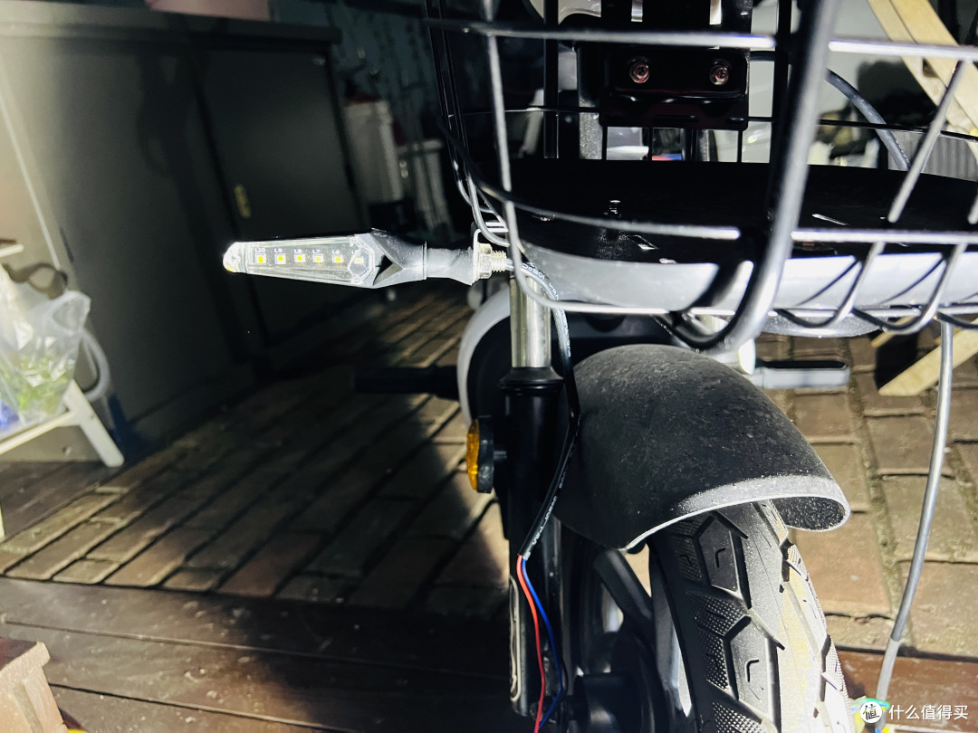 驾乘更安全--电动车加装转向灯详细步骤