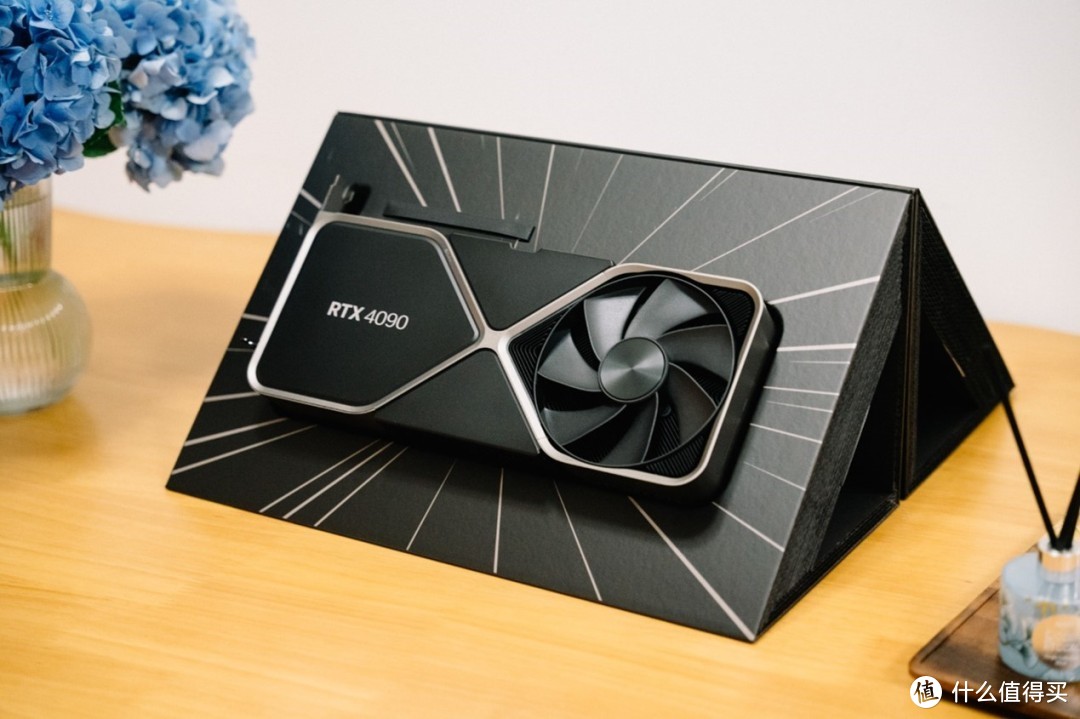 NVIDIA GeForce RTX 4090 Founders Edition开箱：仪式感拉满