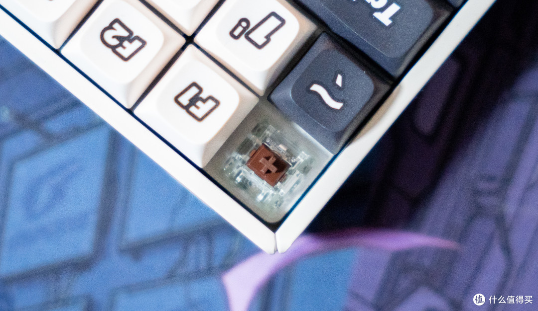 双十一桌面推荐:两台显示器如何摆放才能实现生产力最优解?