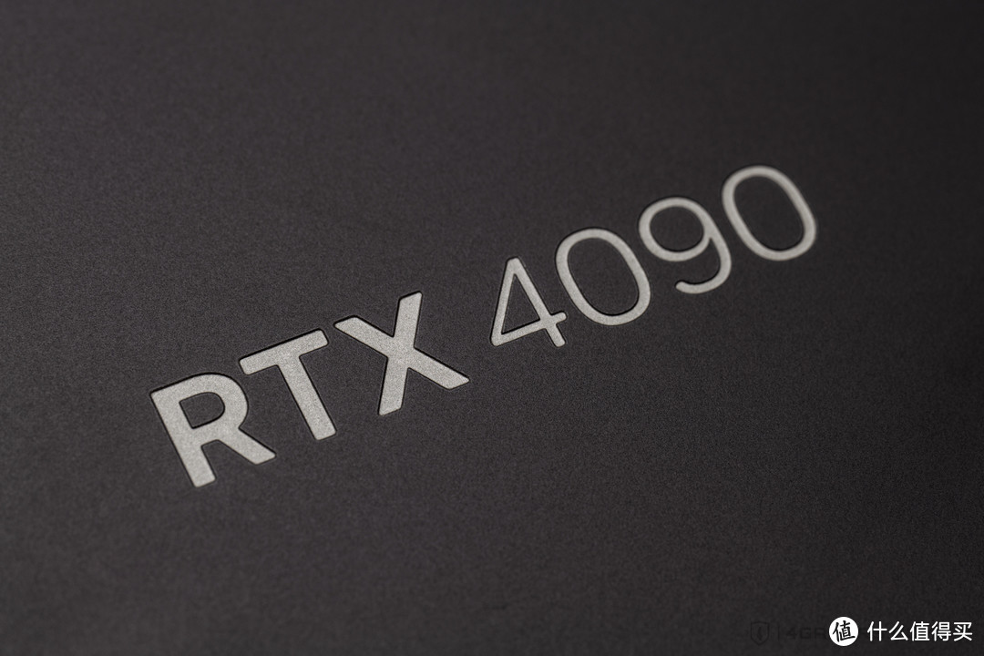 NVIDIA GeForce RTX 4090 Founders Edition 公版开箱抢先看