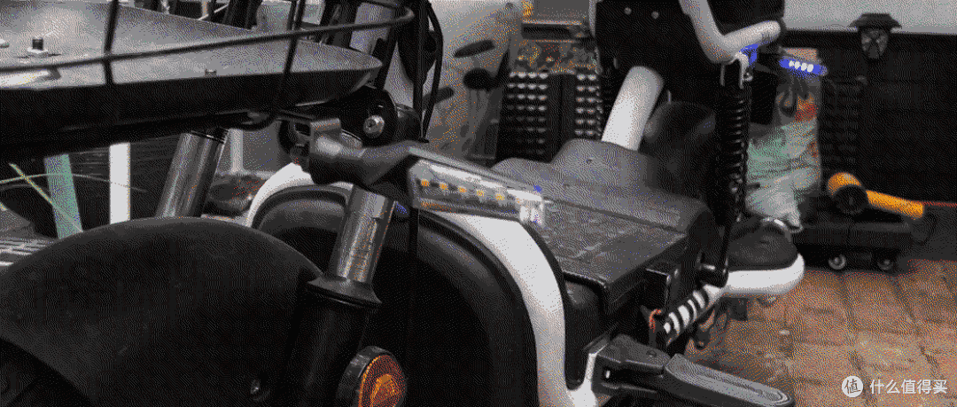 驾乘更安全--电动车加装转向灯详细步骤