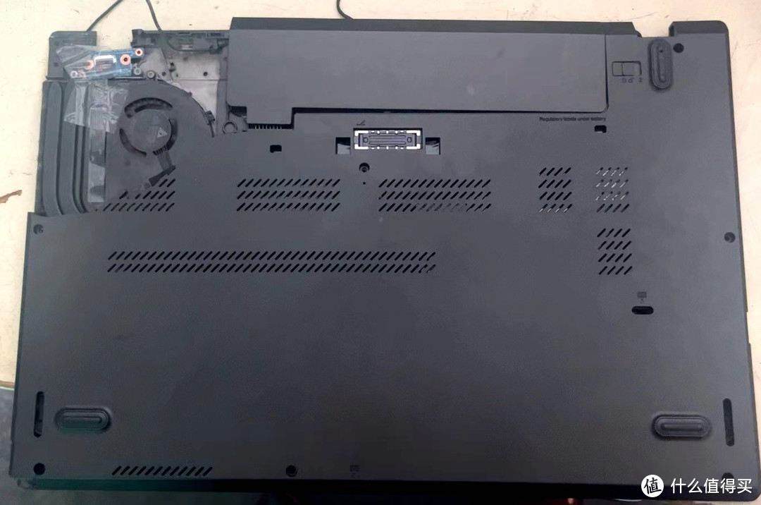 过气Thinkpad P50s整备-更换INX（群创） N156HCE-GN1屏幕