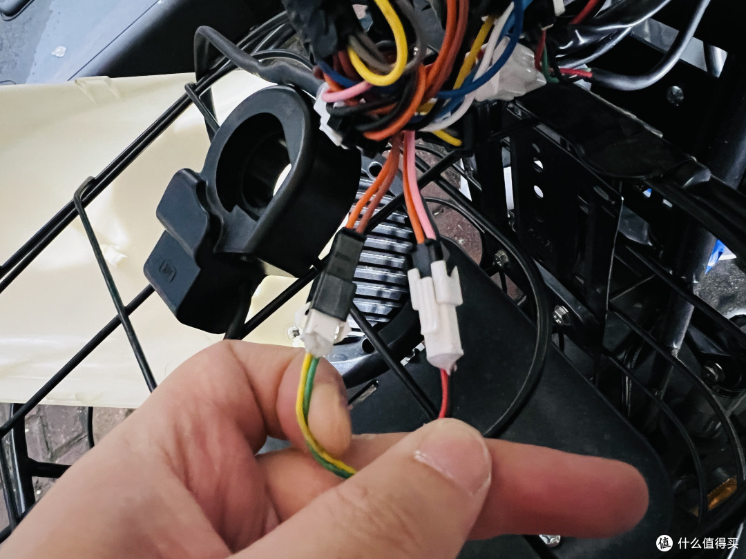 驾乘更安全--电动车加装转向灯详细步骤