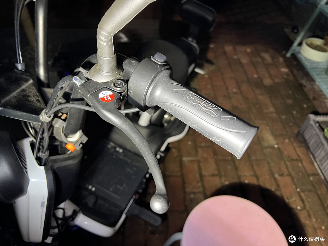 驾乘更安全--电动车加装转向灯详细步骤