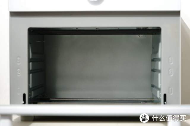 1℃精准控温+30L大容量+多模式烹饪，米家智能空气炸烤箱咋这么强