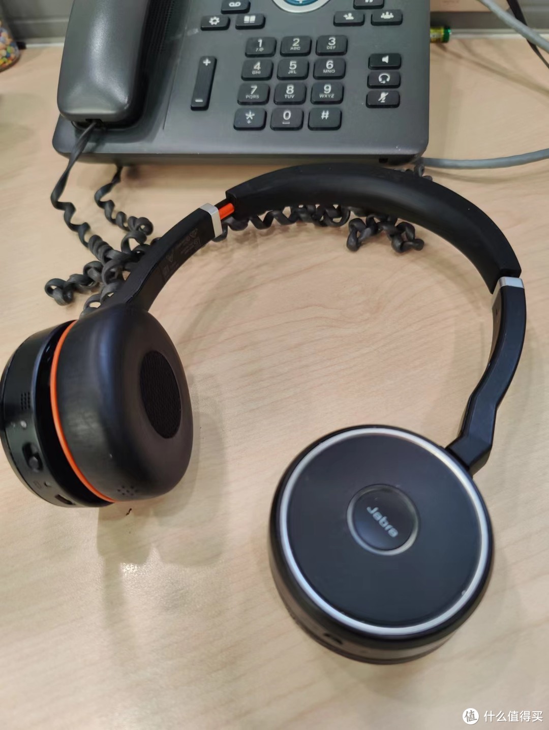 高噪音环境下面直播怎么办？Jabra Evolve 75 来解决