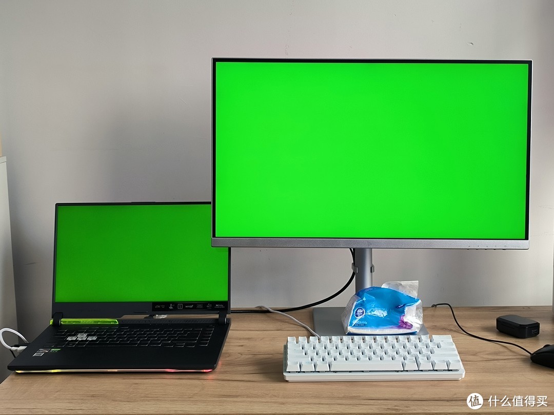 纯绿色显示器
