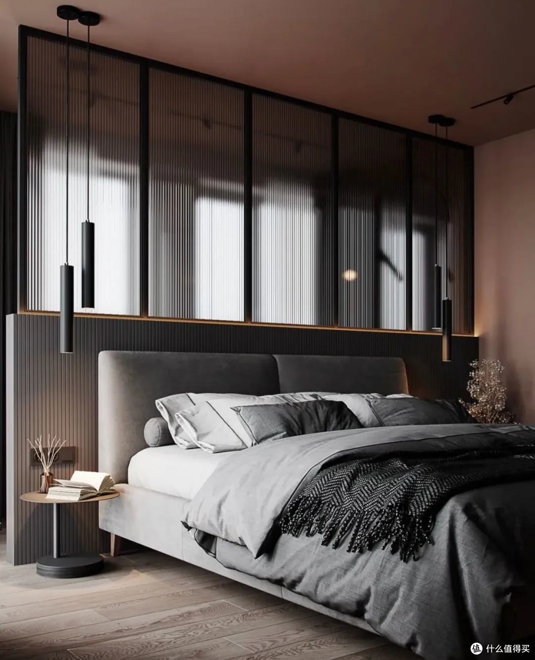 爸妈坚持"床头靠墙放",我偏要挨着浴缸,入住都夸我"会装"!