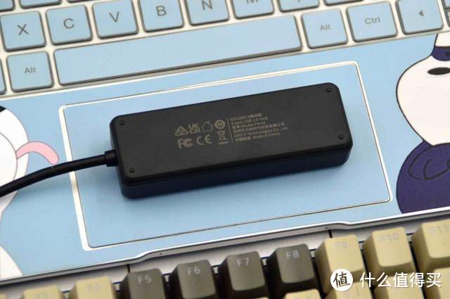 四口同读即插即用，奥睿科USB 3.0口袋集线器解决U口紧张瓶颈问题