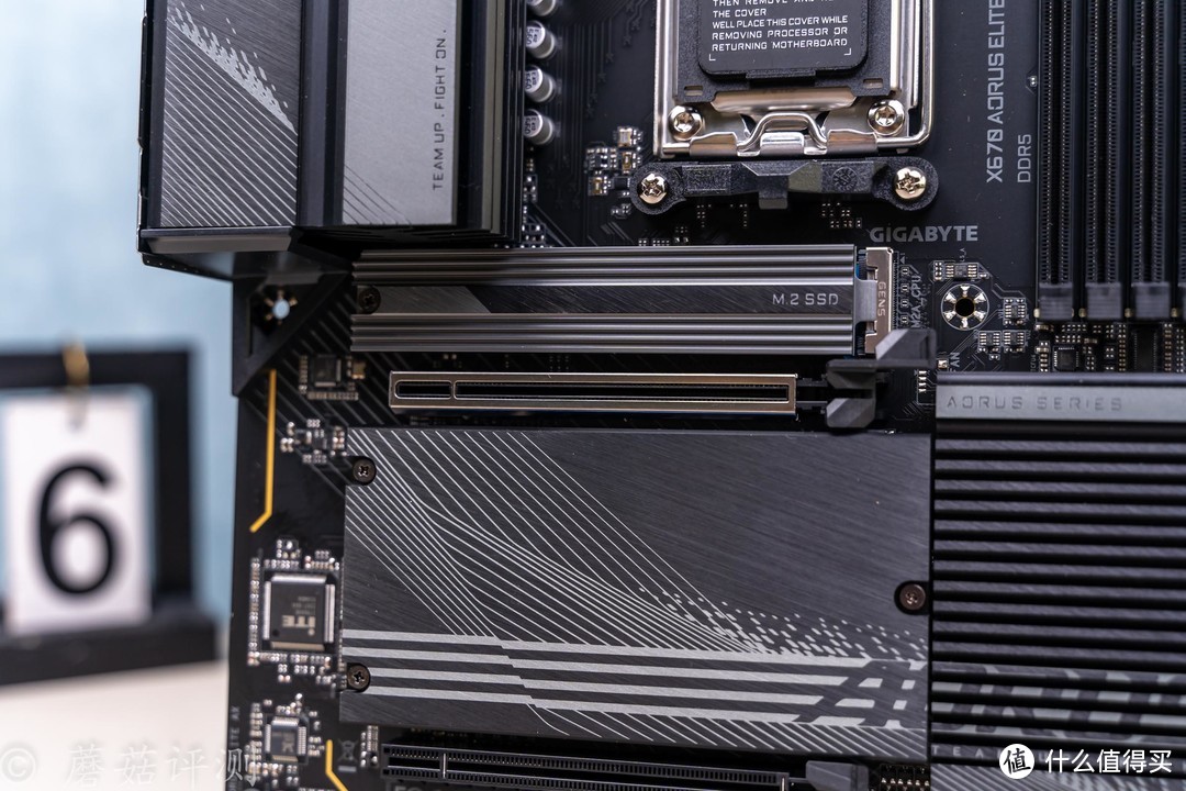 用料厚道，设计出众的高端“入门级”主板、技嘉X670 AORUS ELITE AX小雕主板 拆解评测