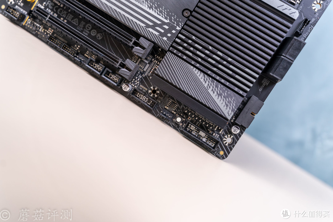 用料厚道，设计出众的高端“入门级”主板、技嘉X670 AORUS ELITE AX小雕主板 拆解评测