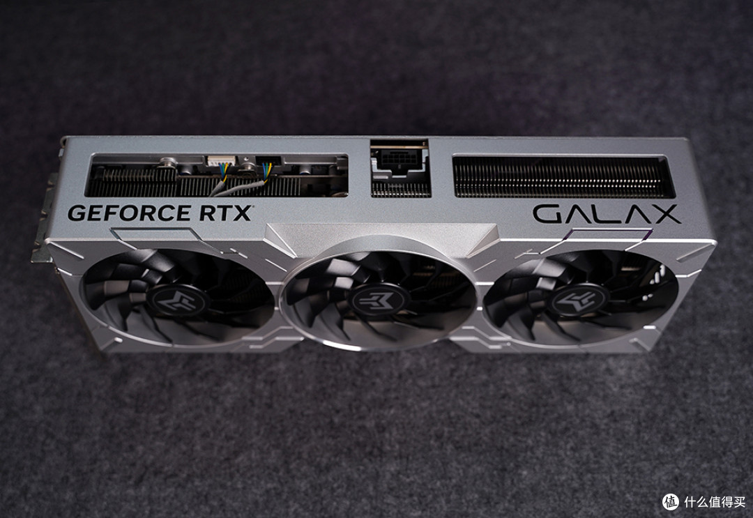 影驰 rtx4090 金属大师 oc 显卡开箱体验