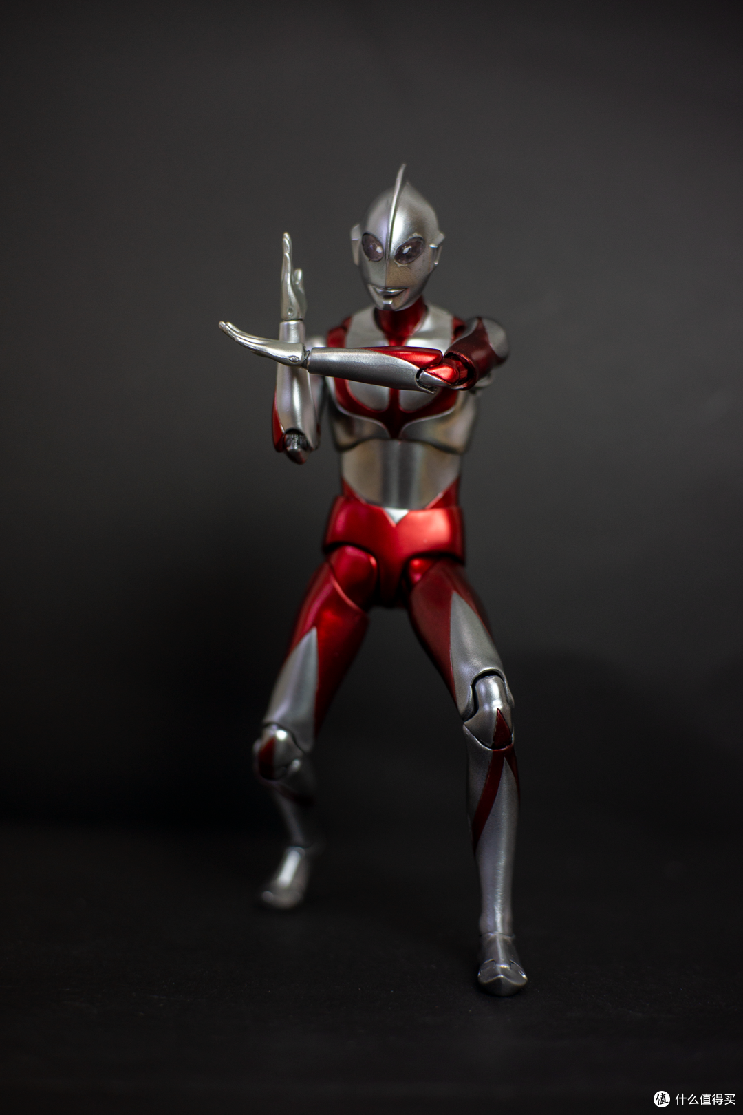 趁新电影上映把shf新奥特曼还原成剧集设定