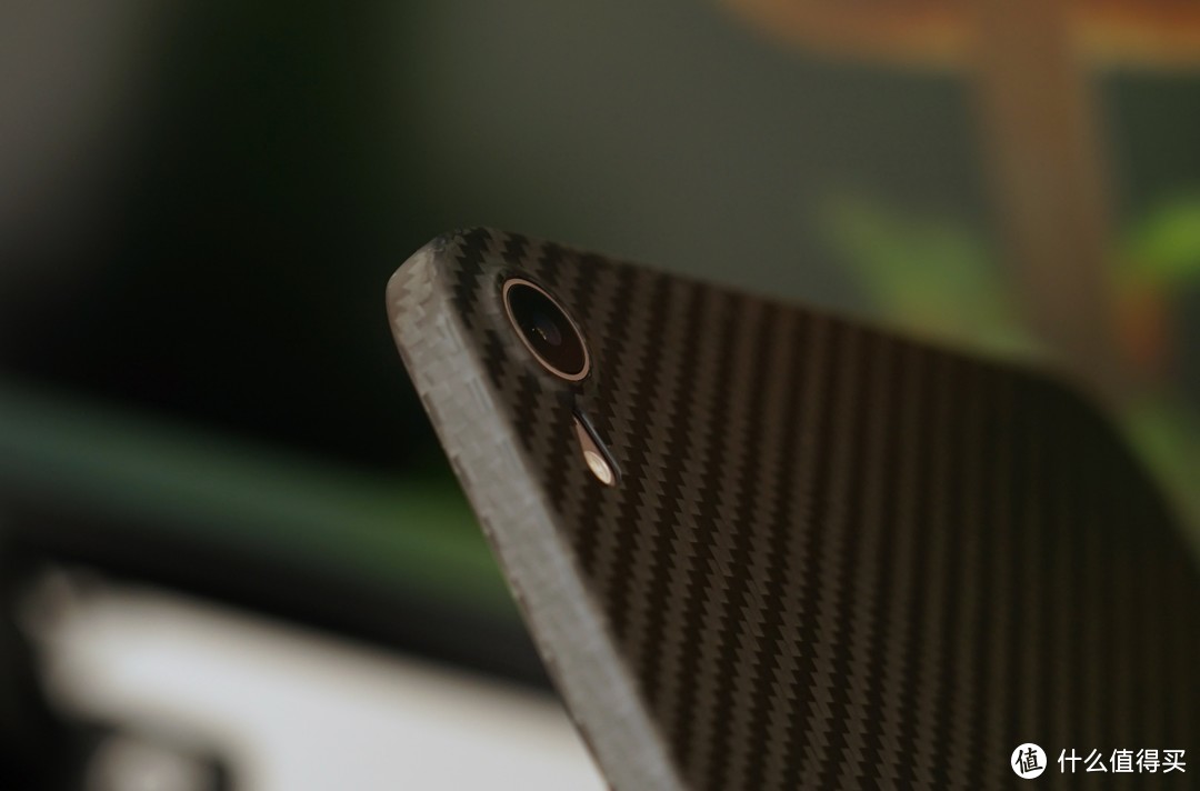 轻薄耐用才够好：iPad mini 6墨罗真碳纤维保护壳体验