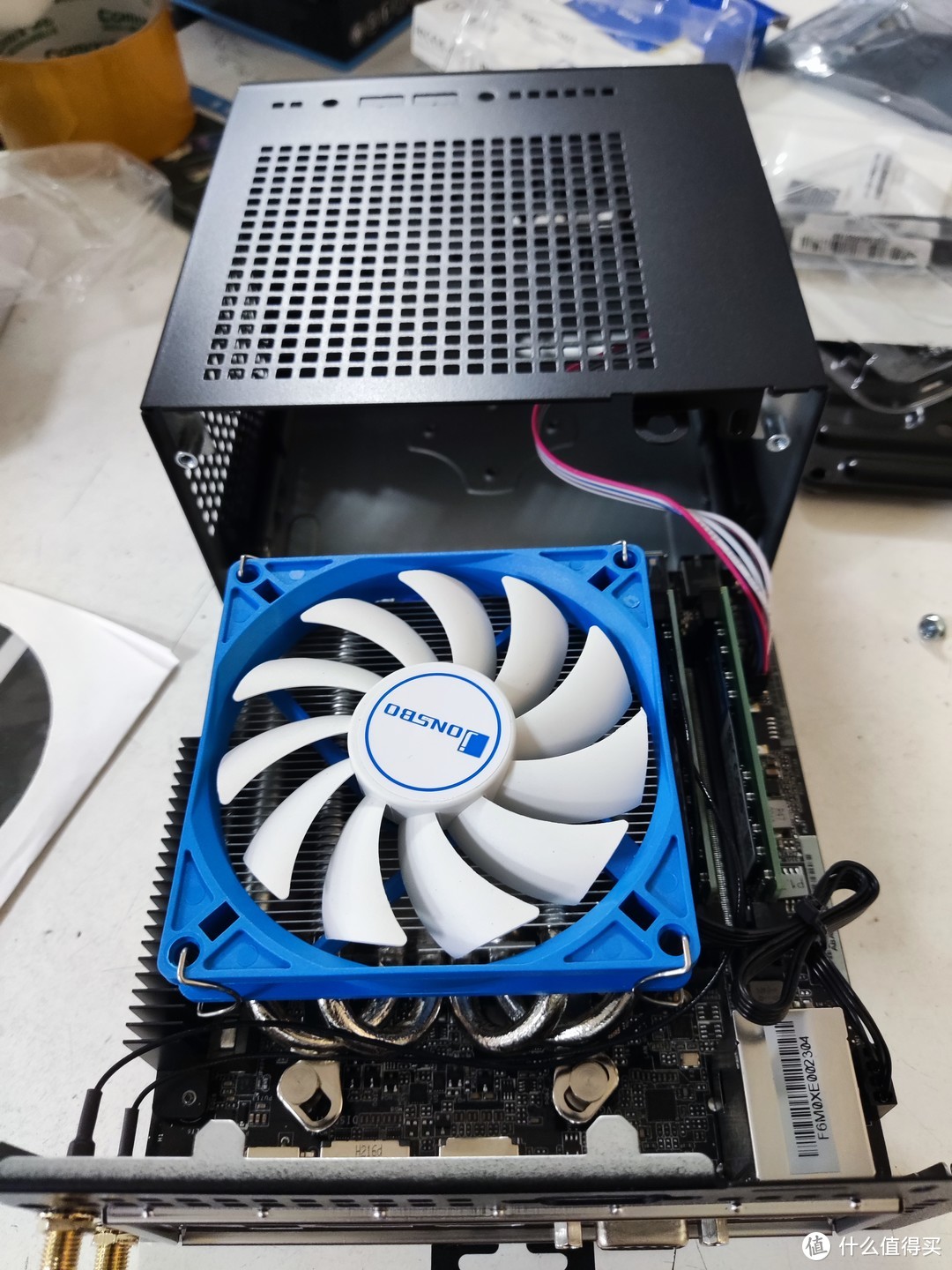 迷你小主机，号称核显最低画质能吃鸡，媲美750ti。