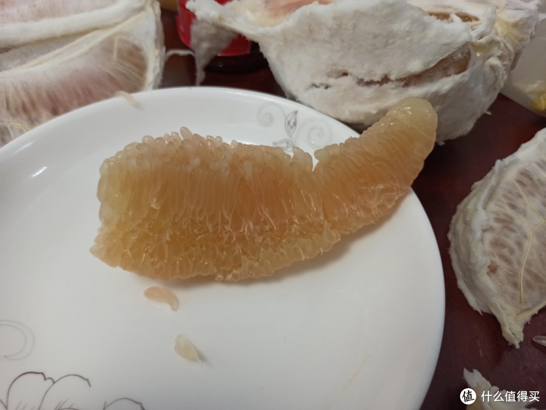 如何剥出一盘干净漂亮看着就好吃的柚子瓣！