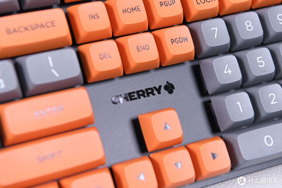 超个性办公机械键盘！上手Cherry KC200 MX茶轴