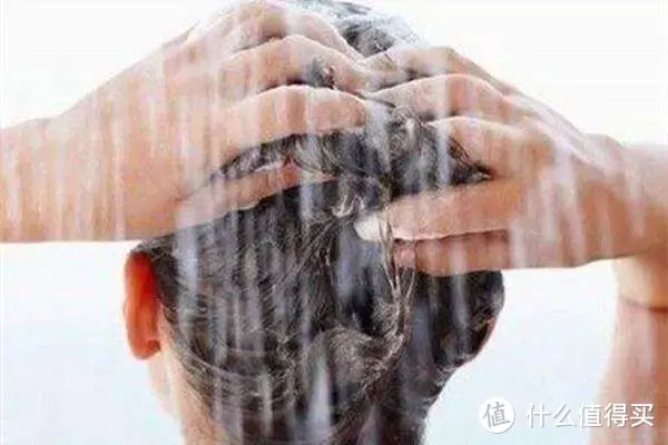 挑战美发店，教你如何用一瓶海飞丝在家里洗出三天不油腻的秀发！