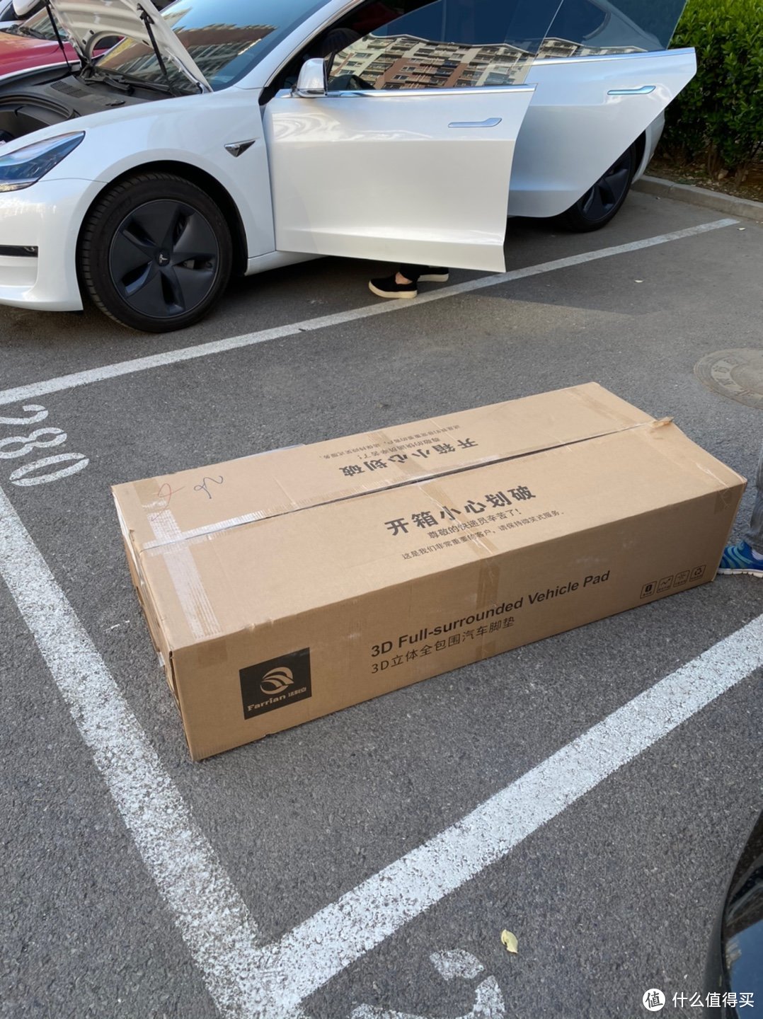 特斯拉model3颜值超过的汽车脚垫