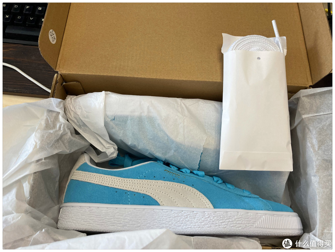 公司发的PUMA  SUEDE 联名定制版