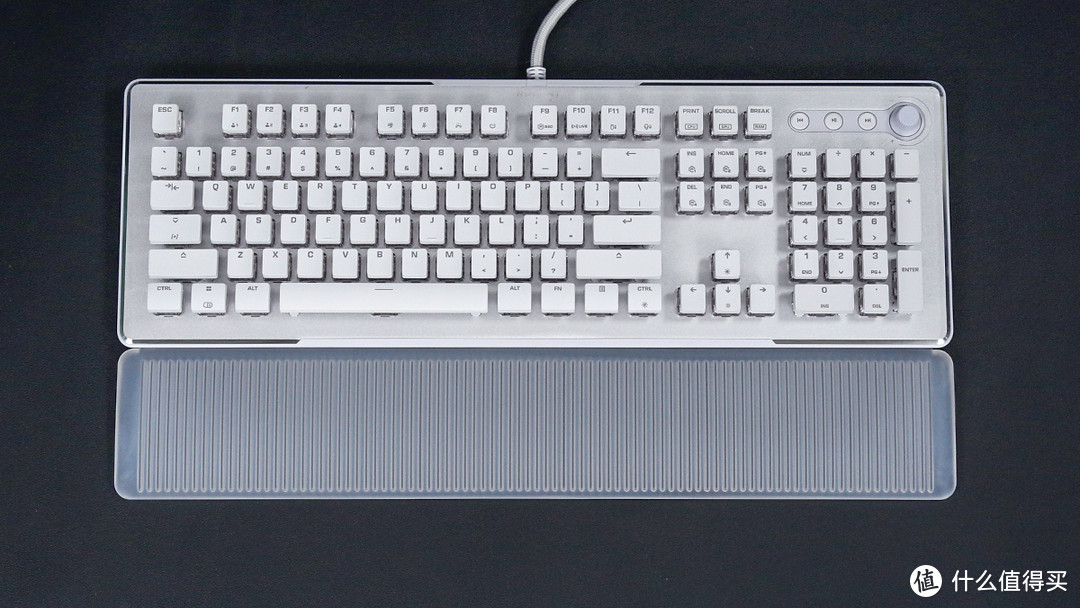 ROCCAT冰豹Vulcan II Max光轴机械键盘评测：这RGB，它超炫酷