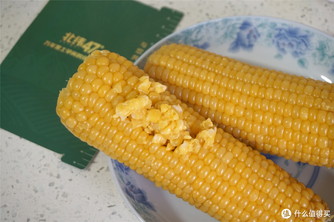 孩子很喜欢吃北纬47°黄糯玉米，东北黑土地长出来的就是不一样