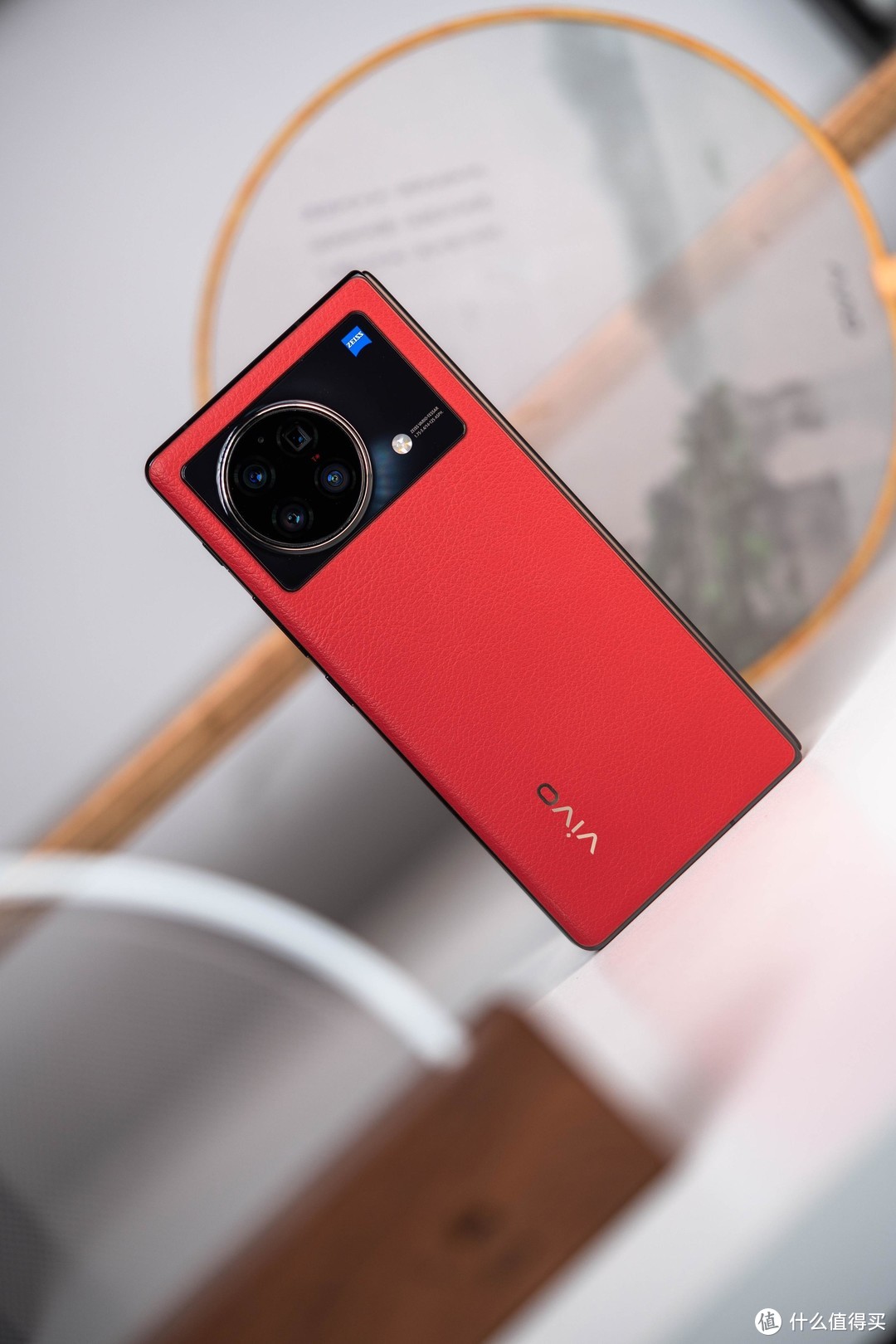 vivo X Fold+折叠屏手机，畅享游戏自拍新体验