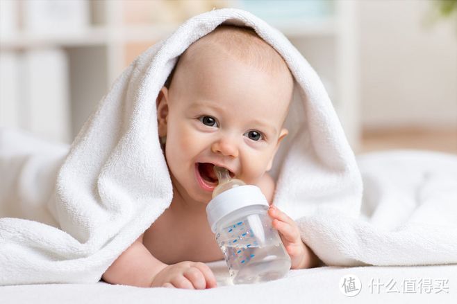 奶瓶应该从那些方面选择，如何选购材质安全适合宝宝的奶瓶