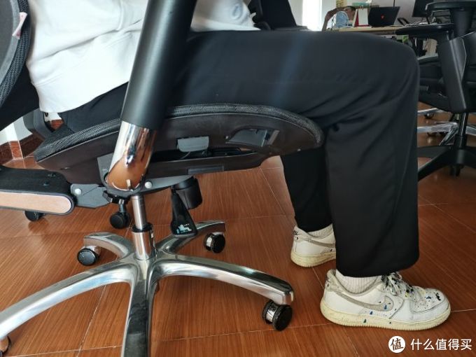 自费5w余元,购买30款人体工学椅做实测,人体工学椅到底是不是智商税?不同体型的人该如何选择?