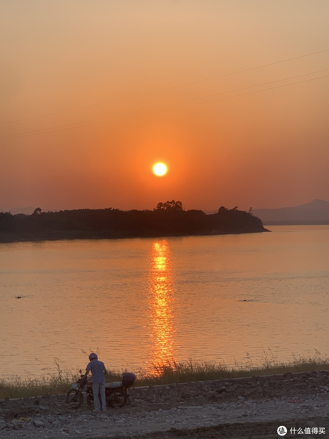 观赏夕阳有种极致的真实感