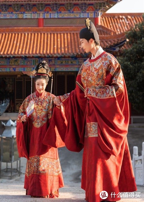三书六礼，十里红妆，“传统中式婚礼”爆红网络！网友：没对象可以先办婚礼吗？