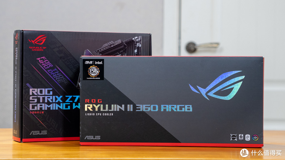 桌面上的外星战舰：ROG Z790E 13700K 索泰RTX 4090的组合到底有多强