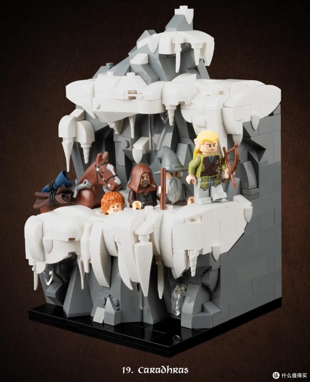 在穿过莫瑞亚矿坑的时候,水中的守护者将他的触手伸向他们.