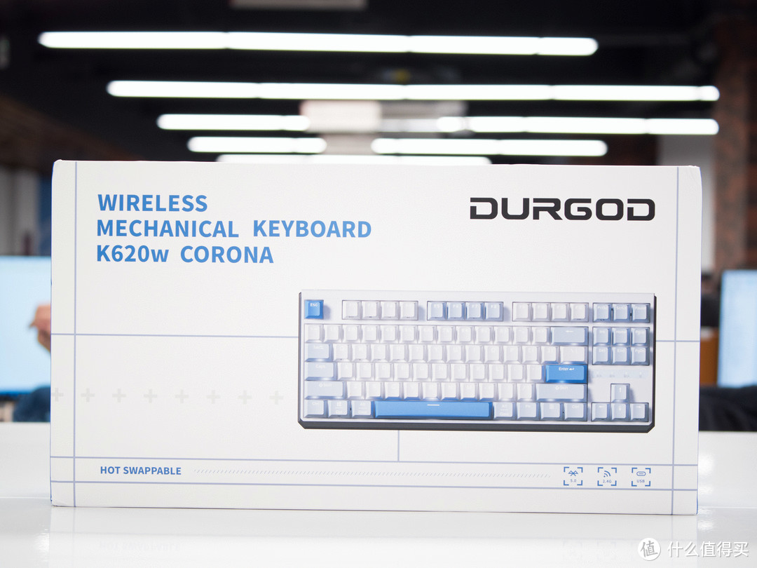怎么又买了把一模一样的杜伽K620W三模无线键盘？不，这次是白光版！