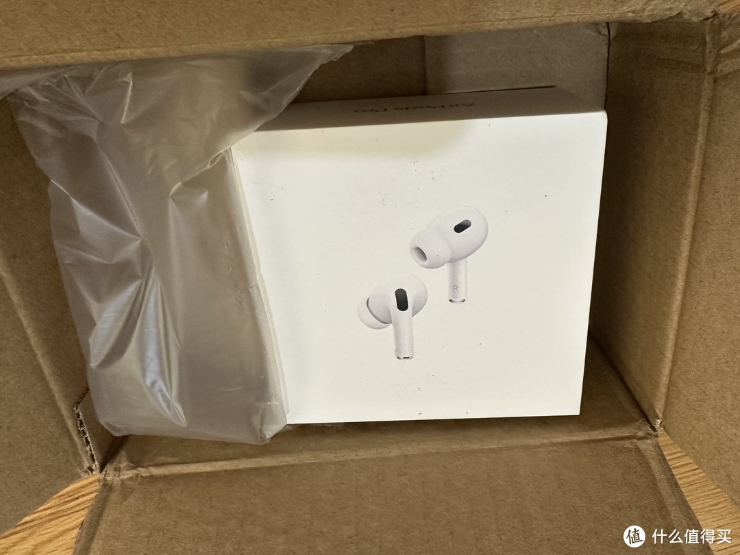 让世界安静下来但是让人没有安全感的Apple AirPods Pro (第二代) 使用1月记