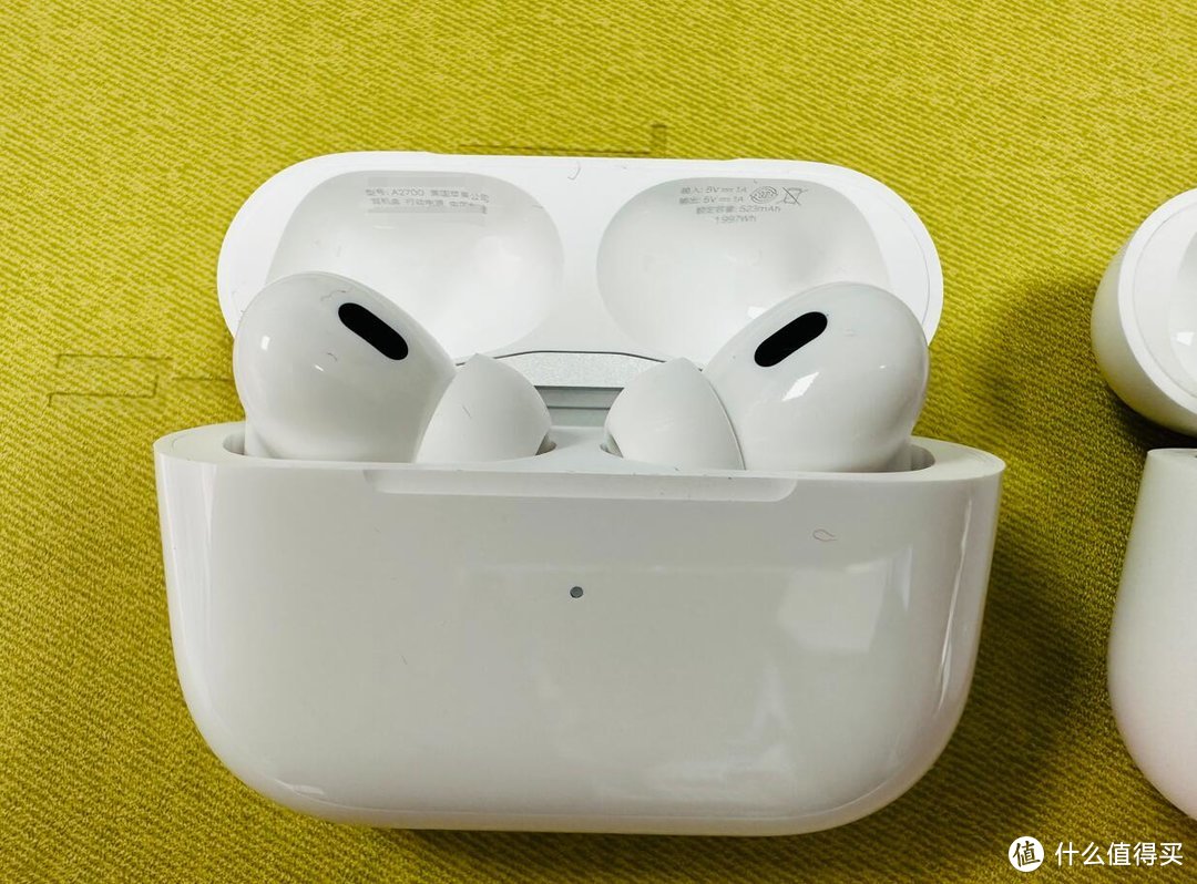 让世界安静下来但是让人没有安全感的Apple AirPods Pro (第二代) 使用1月记