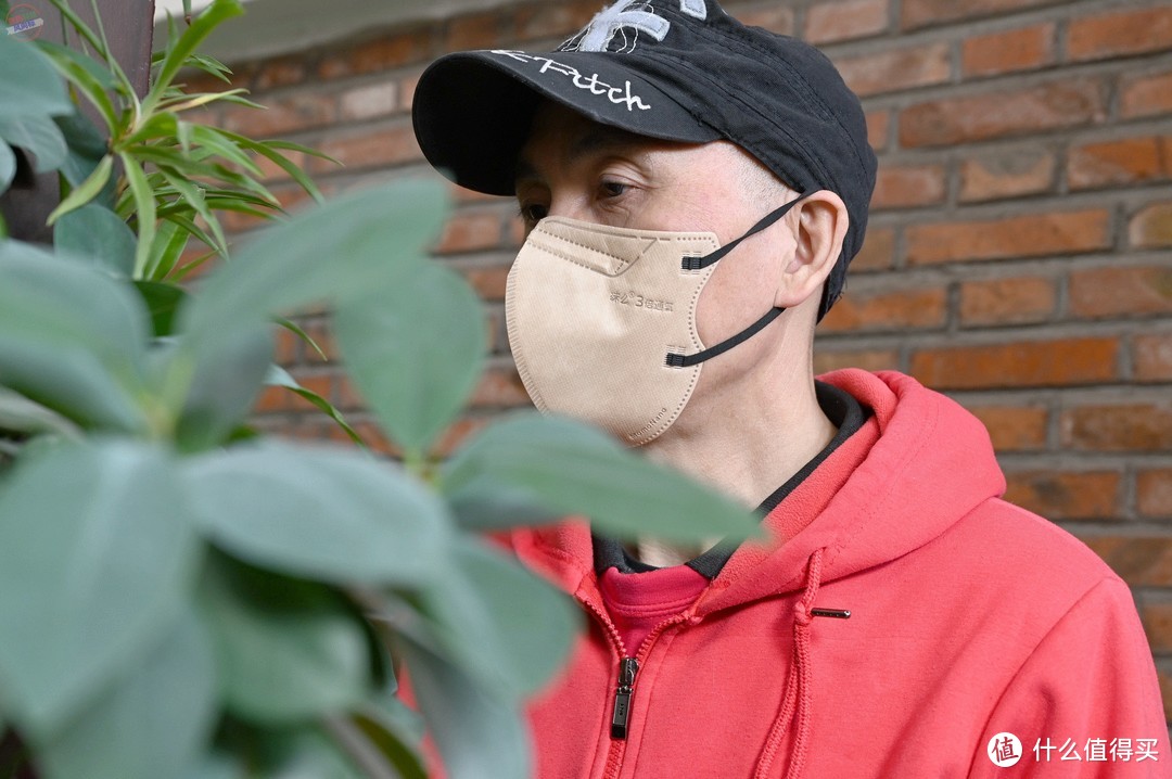 时尚透气的KN95口罩，防护可靠的穿搭小件