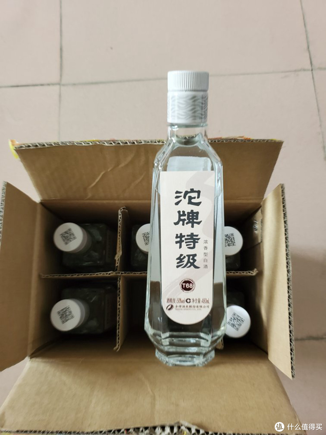 适合百姓囤着喝的8款口粮酒，价格不超80块，都是纯酿，喝着舒坦